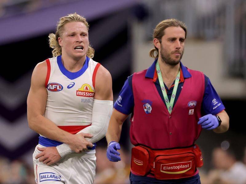 Sad News: Bulldogs hint man Weightman is dealing with elbow injuries that made him to stay out……..See more
