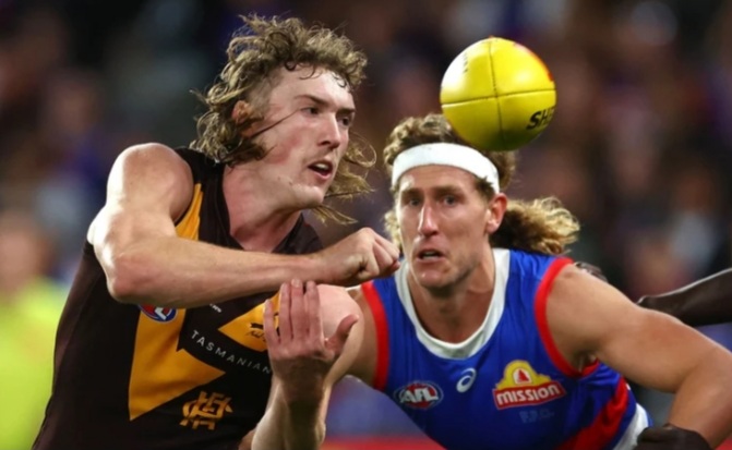 AFL: Since Hawk hoping to keep perfect record at Tassie fortress due to…..