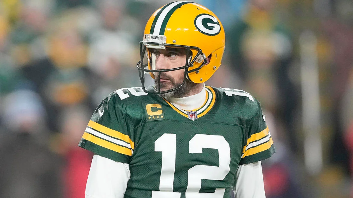 SADLY: Aaron Rodgers as come to agreement of implicating the team officials due to a quarrel with…..
