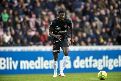 Anlaşma sağlandı: Trabzonspor, Süper Lig’in en iyi forvetlerinden Paul Onuachu’nun transferi için EPL ekibiyle 7 milyon euro değerinde bir anlaşma yaptı.