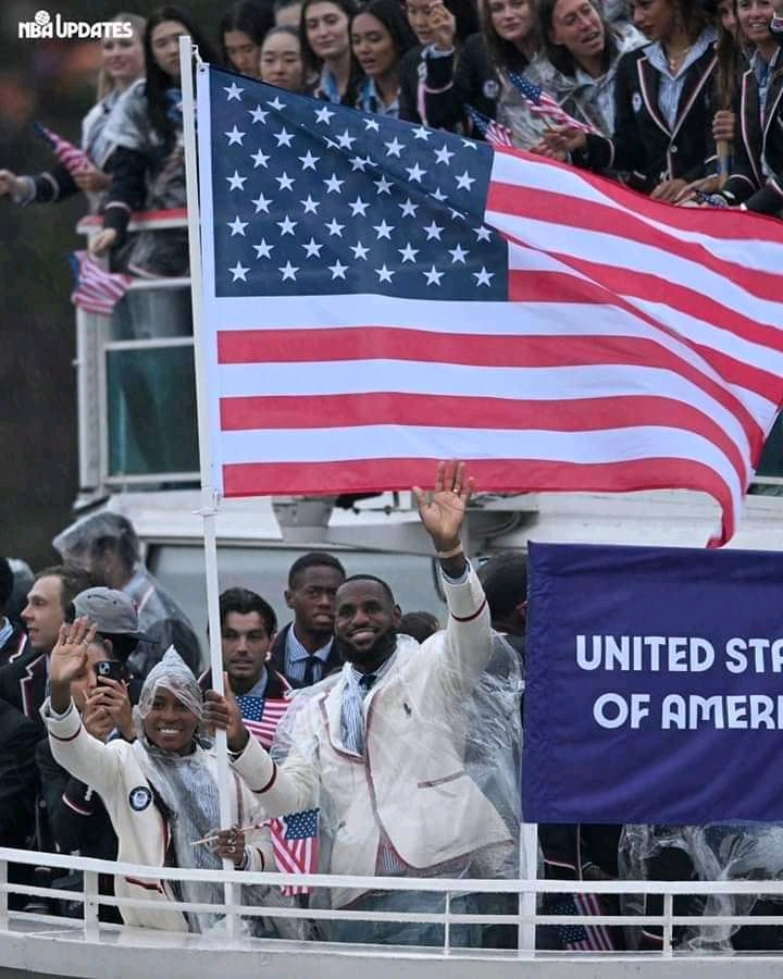 Good News: LeBron James has achieved a historic milestone by becoming the first male basketball player to carry the flag for Team USA due to……see more details