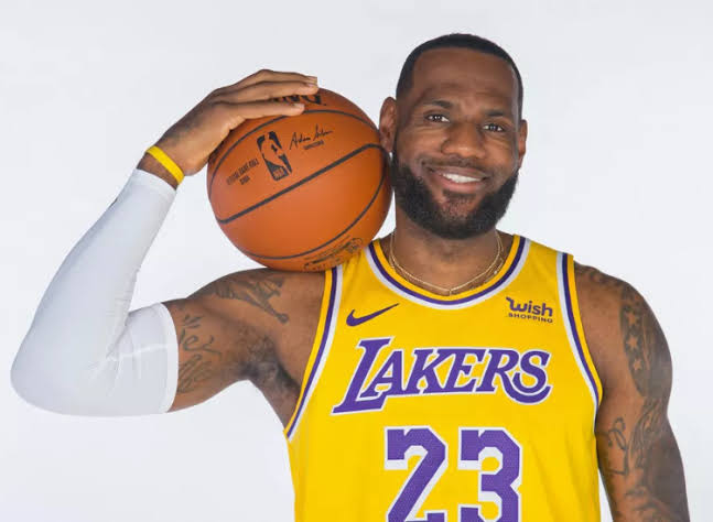 Breaking News: LeBron James has Endorse a Presidential candidate? Fans Reacts over after…