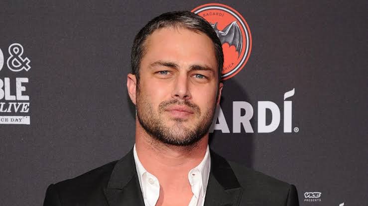 Tragic News: Saying Goodbye to Taylor Kinney The Saddest Day for Fans of Chicago Fire……