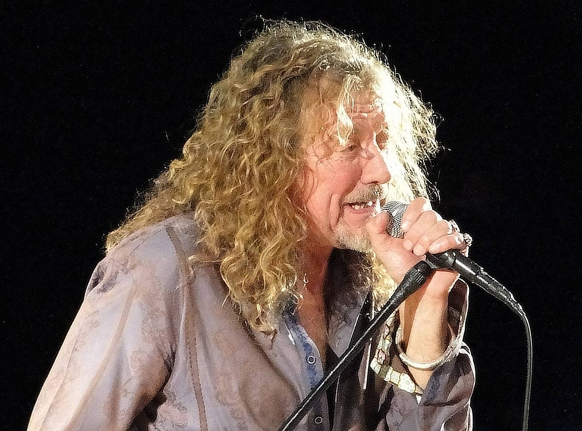 Huge Celebration: Happy 74 birthday to the Lead Vocalist of Led Zeppelin,  Legend Robert Plant….