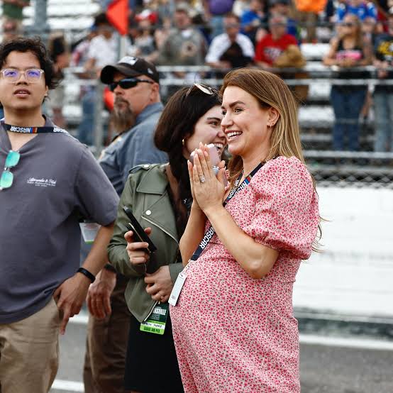 Excitement News: Denny Hamlin and his fiancée, Jordan Fish are Joyfully Anticipating the Arrival of their third child-a baby boy after a….